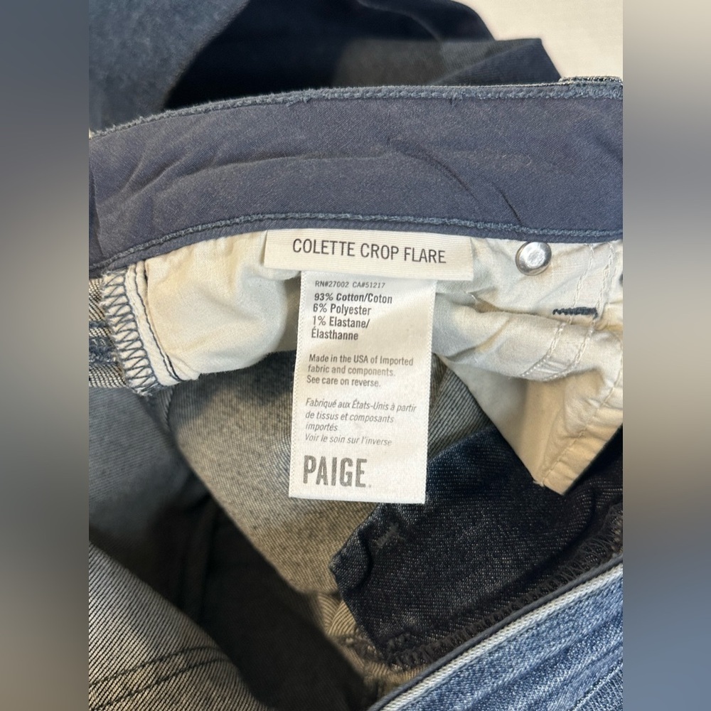 PAIGE Jeans Colette Crop Flare Blue Distressed Bottom Faded Size 30 Pre-owned‎ - Picture 10 of 15